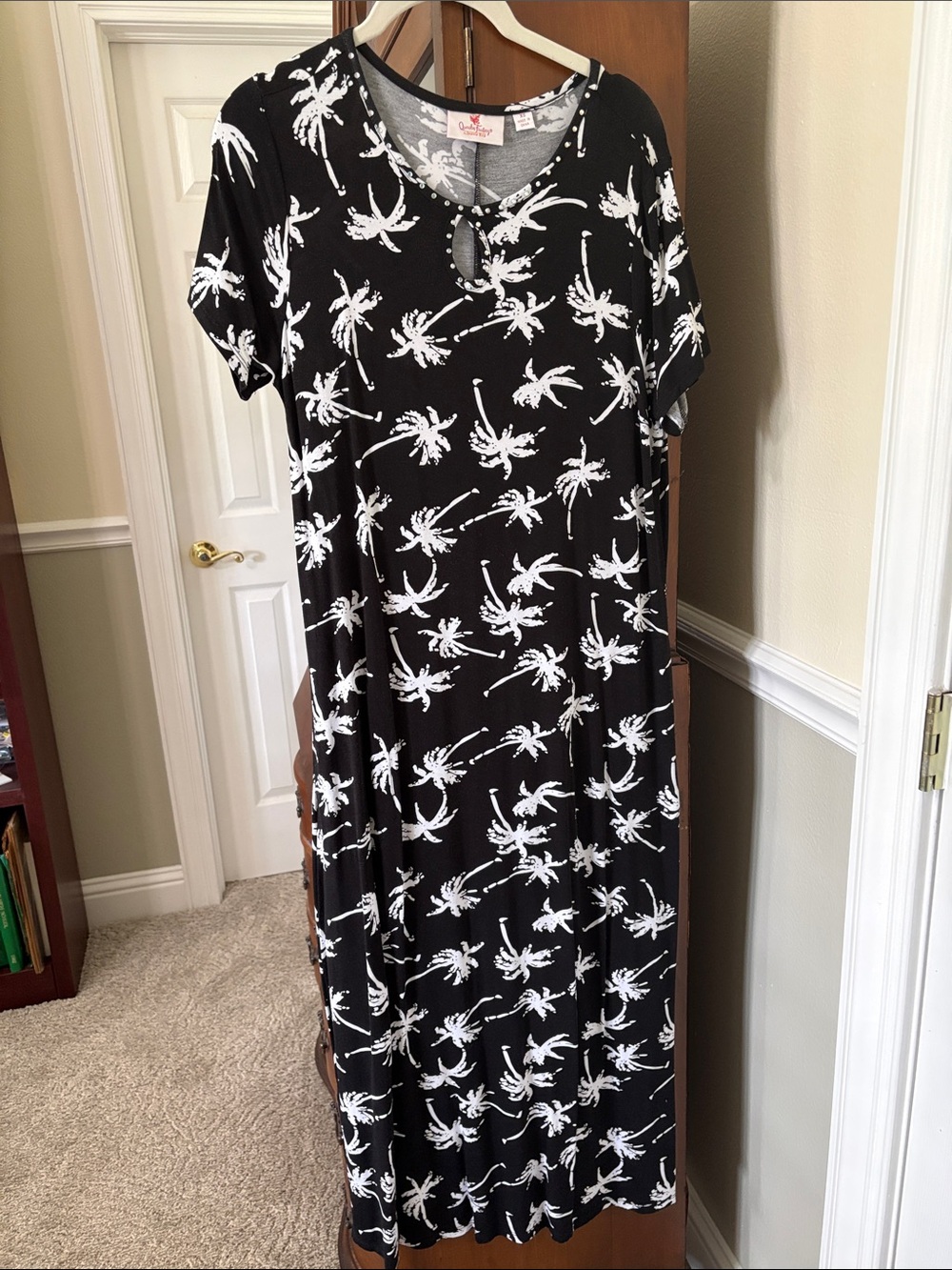 Quacker Factory Black White Palm Print Short Sleeve Maxi Dress Summer Vacation